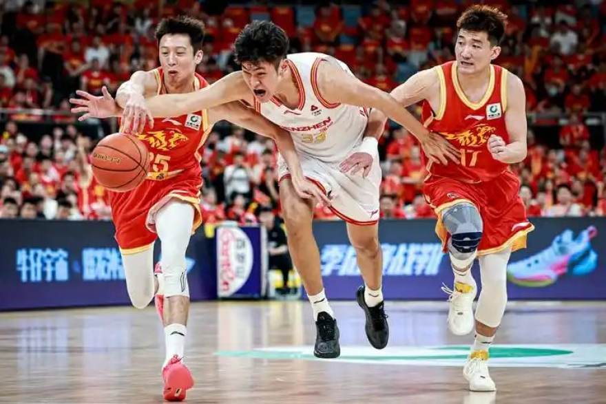 乐球体育 赛季冲刺阶段前瞻：高位压迫为何重新成为强队抢分利器